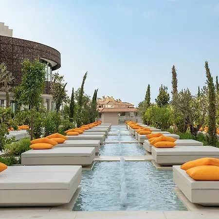 Alexandre Troya Hotel 4*
