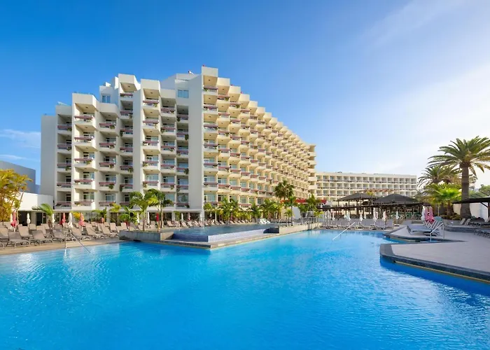 Alexandre Troya Hotel